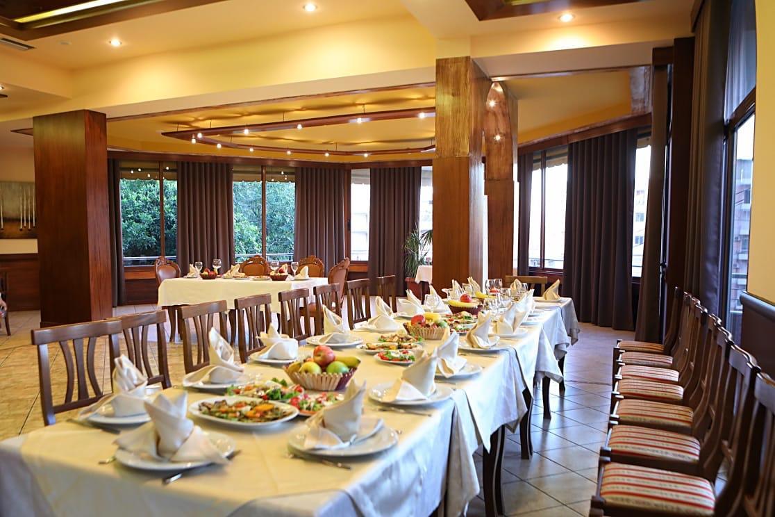 Hotel Europa Wlora Zewnętrze zdjęcie